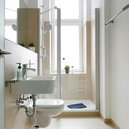 Apartment Katz By Rockchair L Superhost Status L 3 Bedrooms Boxspringbeds 2 Bathrooms In Center - Cozy Family & Business Flair Welcomes You!