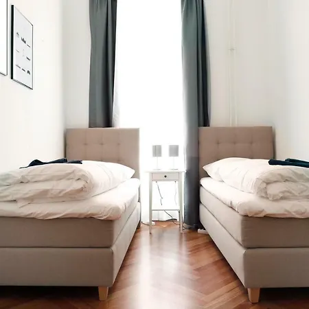 Apartment Katz By Rockchair L Superhost Status L 3 Bedrooms Boxspringbeds 2 Bathrooms In Center - Cozy Family & Business Flair Welcomes You!