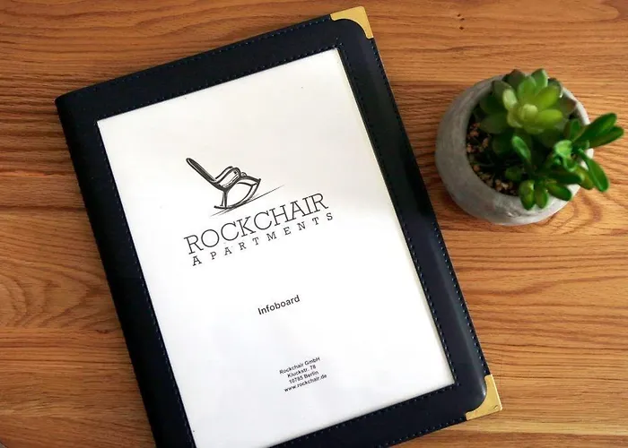 Apartman Katz By Rockchair L Superhost Status L 3 Bedrooms Boxspringbeds 2 Bathrooms In Center - Cozy Family & Business Flair Welcomes You!