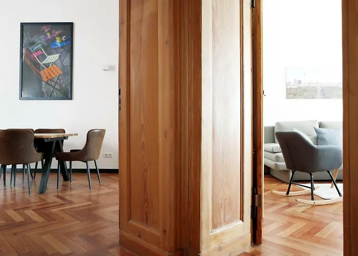 Lägenhet Katz By Rockchair L Superhost Status L 3 Bedrooms Boxspringbeds 2 Bathrooms In Center - Cozy Family & Business Flair Welcomes You!