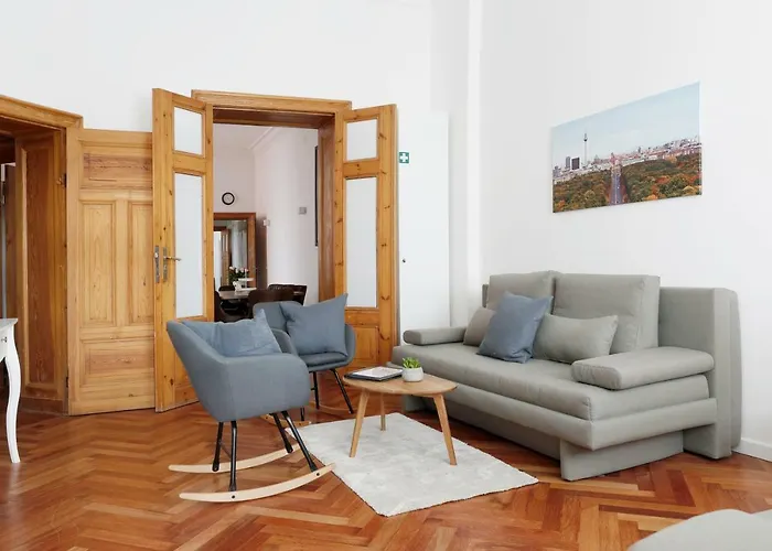 Katz By Rockchair L Superhost Status L 3 Bedrooms Boxspringbeds 2 Bathrooms In Center - Cozy Family & Business Flair Welcomes You! Berlín