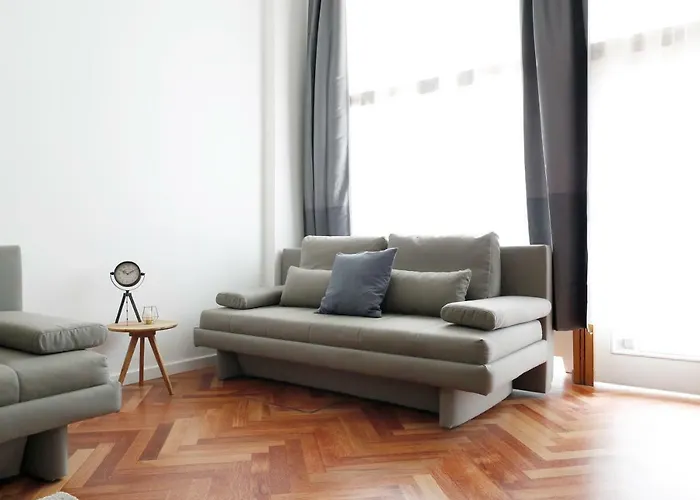 Katz By Rockchair L Superhost Status L 3 Bedrooms Boxspringbeds 2 Bathrooms In Center - Cozy Family & Business Flair Welcomes You! * Berlin