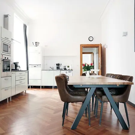 Apartmán Katz By Rockchair L Superhost Status L 3 Bedrooms Boxspringbeds 2 Bathrooms In Center - Cozy Family & Business Flair Welcomes You! Berlín